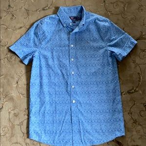 Vineyard Vines Light Blue Short Sleeve Button-Down with Fish Pattern